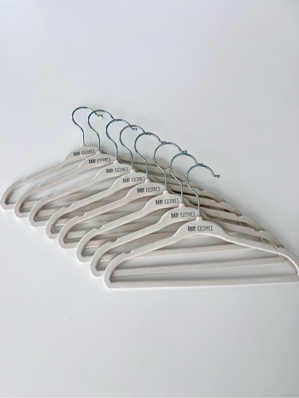 Rae Dunn ‘Baby Clothes’ 8 Baby Velvet Non-Slip Hangers, Beige